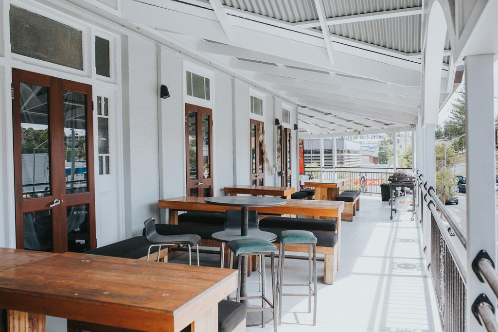 Coolangatta Sands Hotel Bagian luar foto