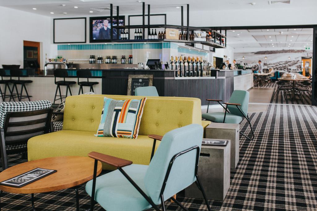 Coolangatta Sands Hotel Bagian luar foto
