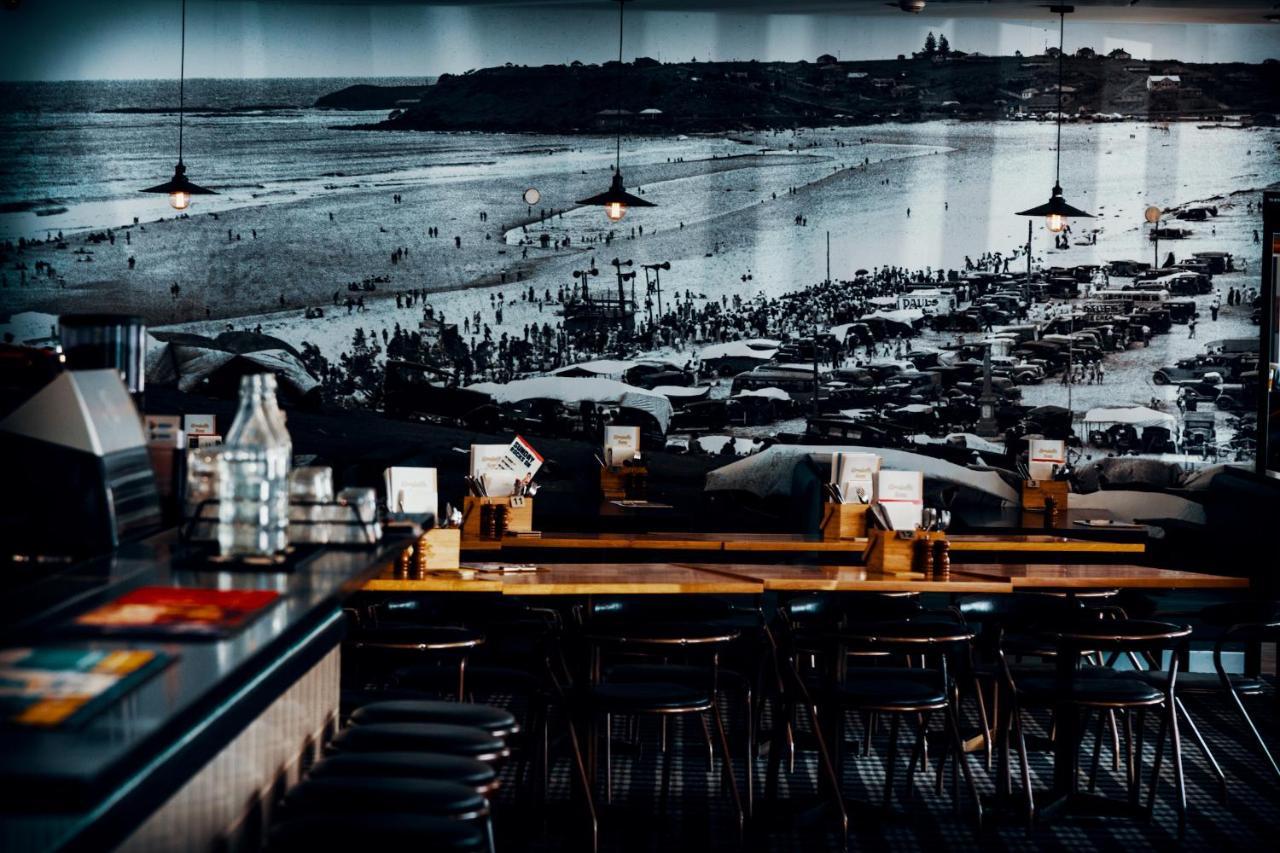 Coolangatta Sands Hotel Bagian luar foto