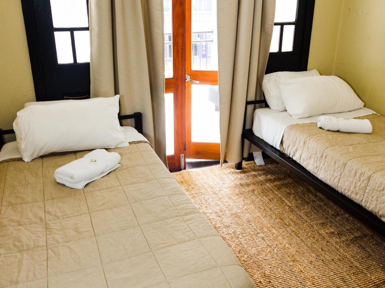 Coolangatta Sands Hotel Bagian luar foto