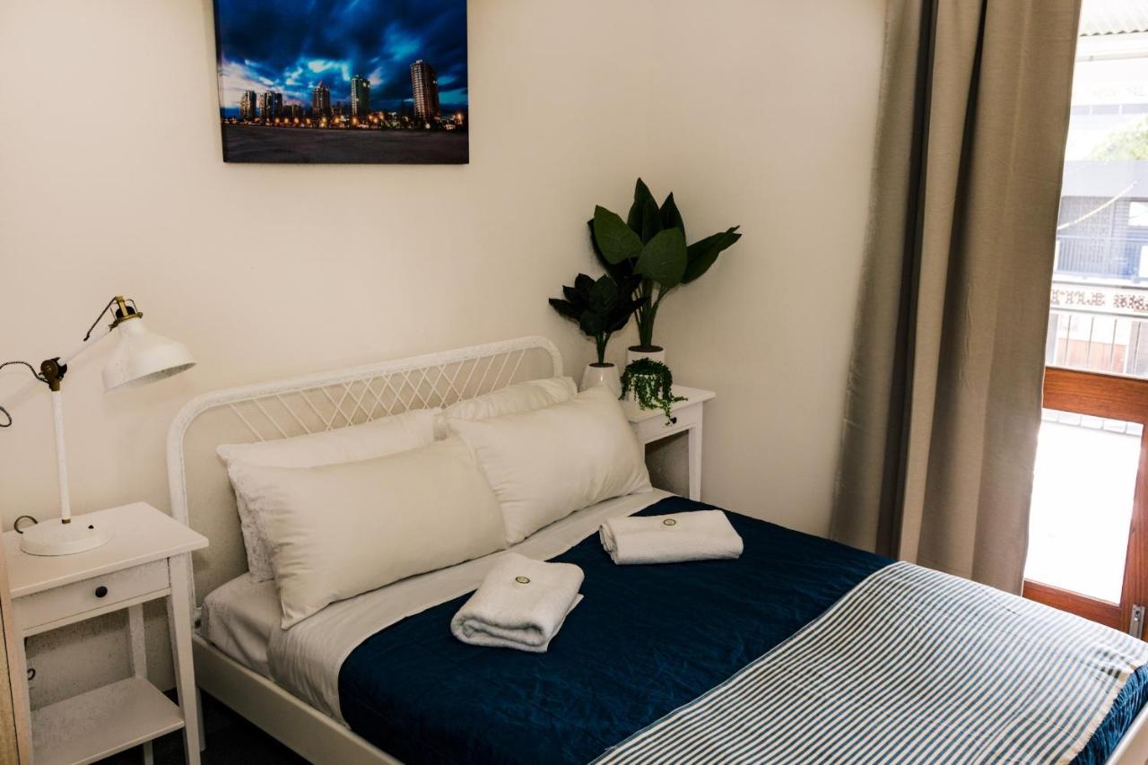 Coolangatta Sands Hotel Bagian luar foto